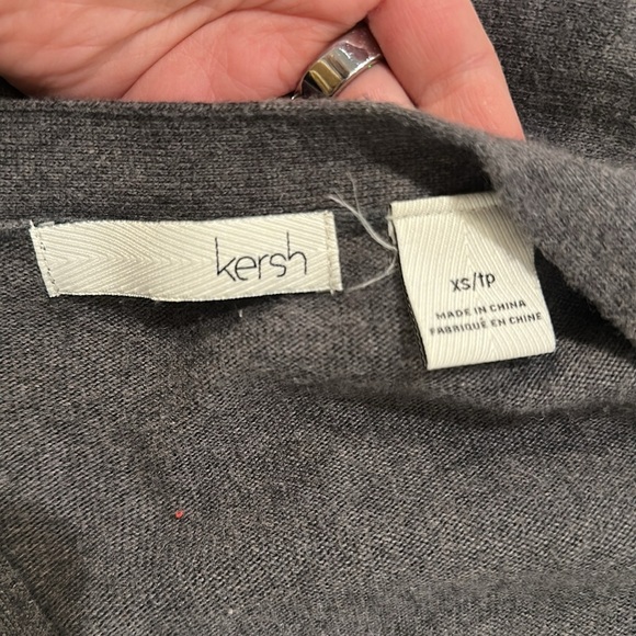 Kersh skull and cross bone cardigan - Picture 3 of 4